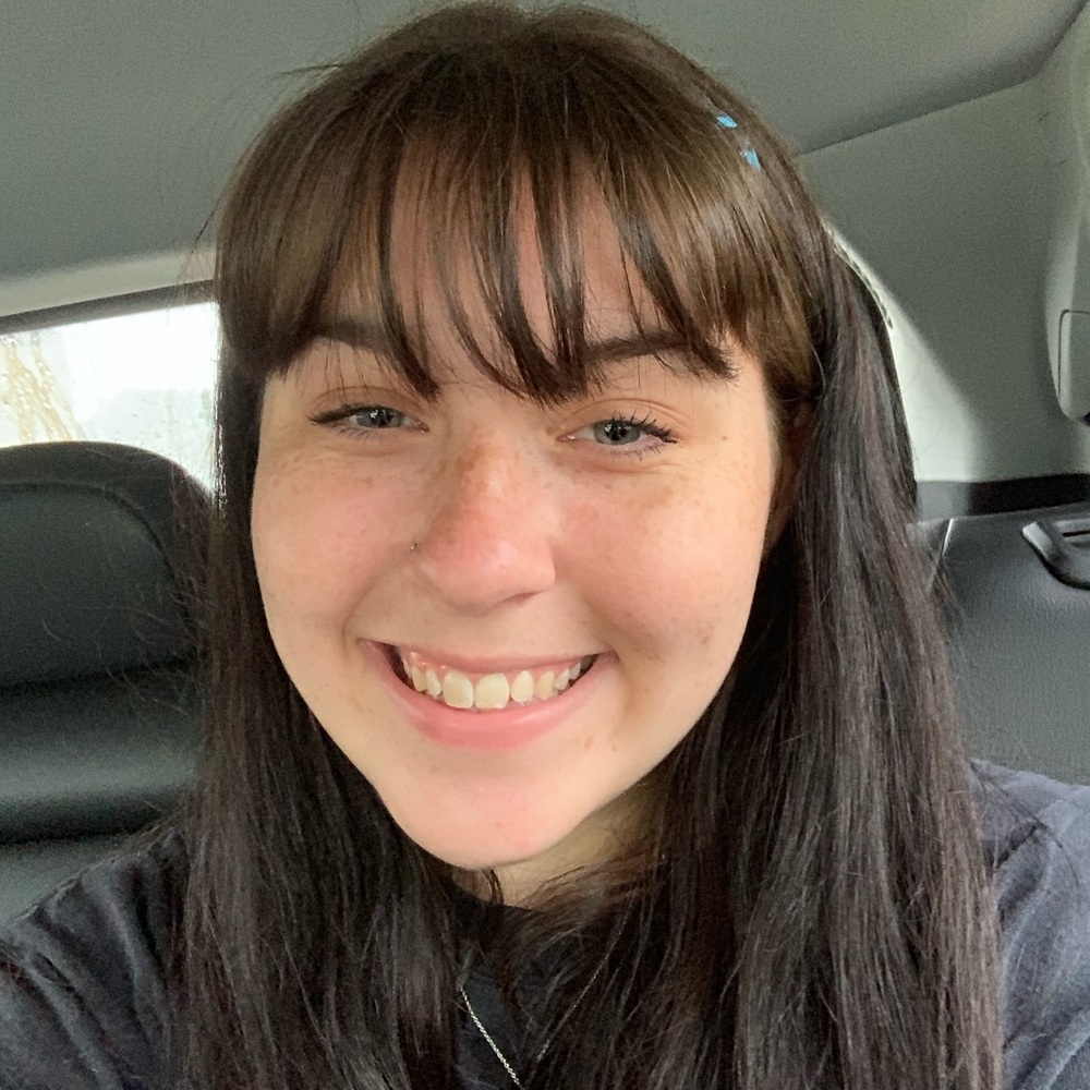 Meet your Posher, Olivia